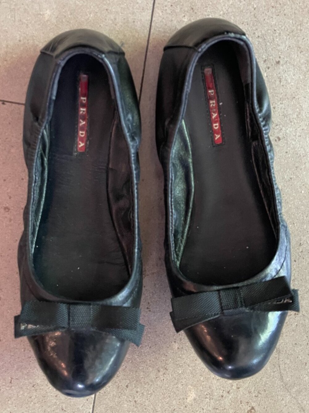 Prada Black Patent Leather Scrunch Ballet Flats Size 36